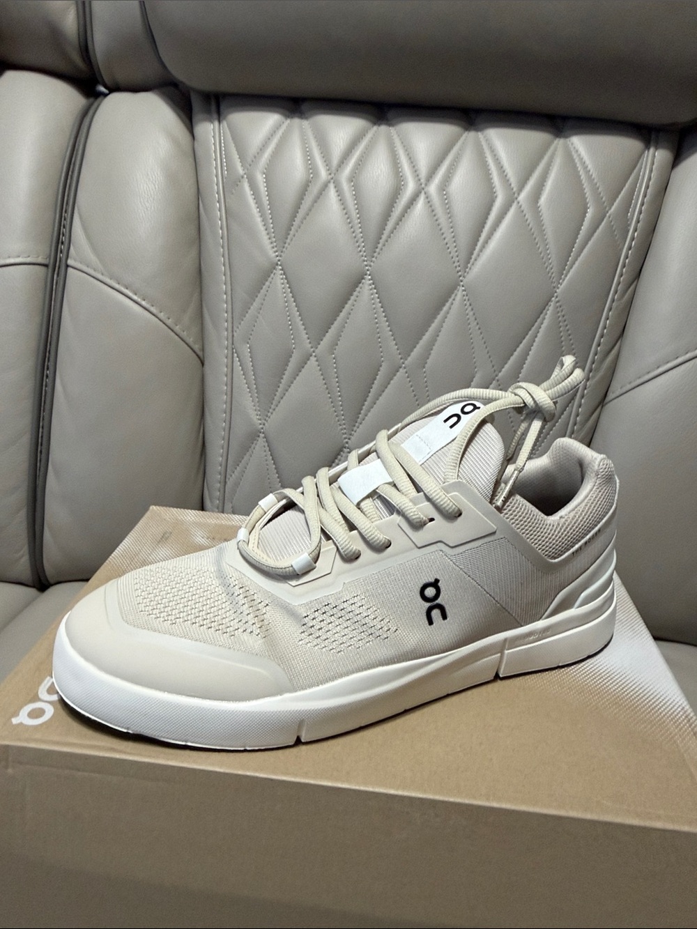On Running THE ROGER Spin Men's Low-Top Knit Sneaker in Light Beige